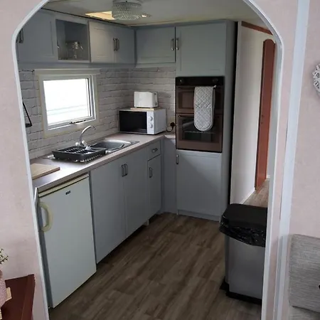 L&G Family Holidays 6 Berth Coral Beach Laura Familys Only And Lead Person Must Be Over 30 Ingoldmells Extérieur photo