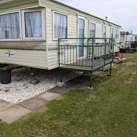 L&G Family Holidays 6 Berth Coral Beach Laura Familys Only And Lead Person Must Be Over 30 Ingoldmells Extérieur photo