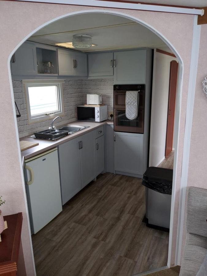 L&g Family Holidays 6 Berth Coral Laura Familys Only And Lead Person Must Be Over 30