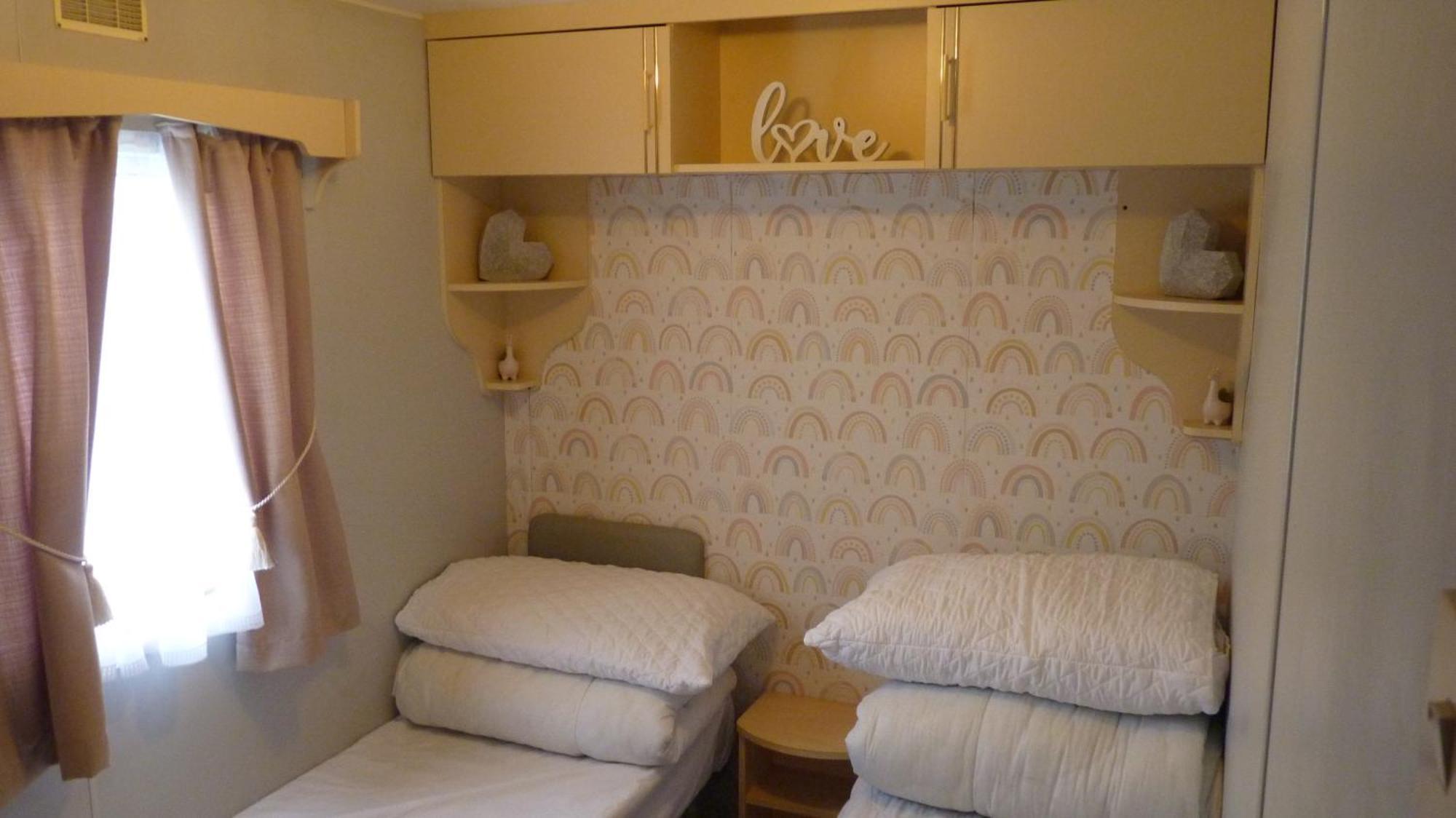 L&g Family Holidays 6 Berth Coral Laura Familys Only And Lead Person Must Be Over 30 Apartamento Ingoldmells