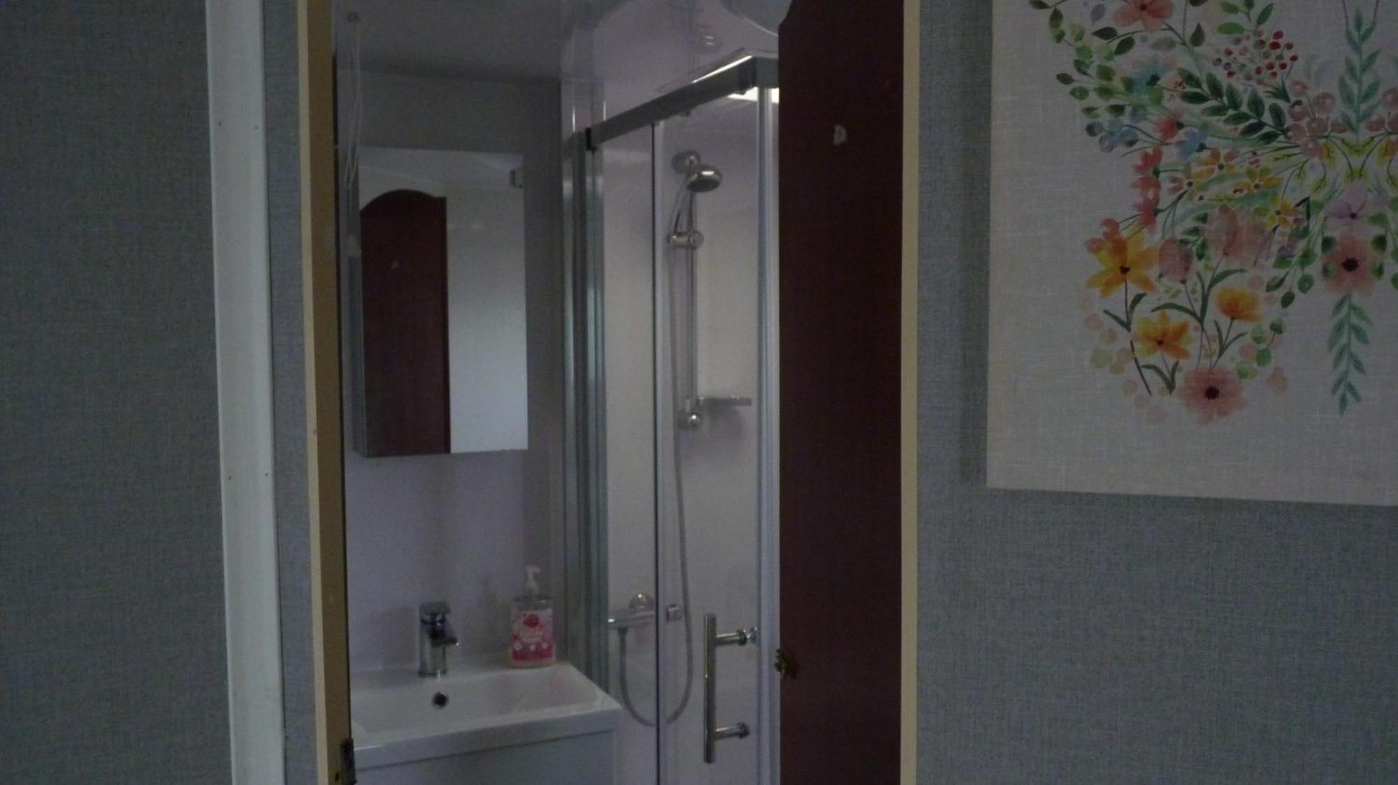 L&g Family Holidays 6 Berth Coral Laura Familys Only And Lead Person Must Be Over 30