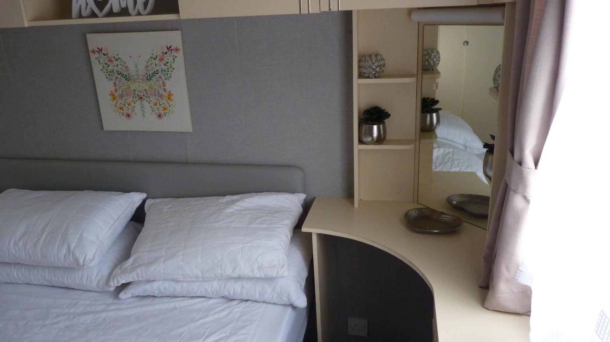 L&g Family Holidays 6 Berth Coral Laura Familys Only And Lead Person Must Be Over 30 Apartamento Ingoldmells